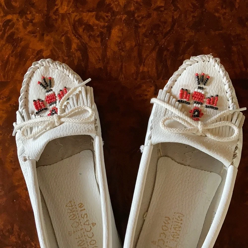 Minnetonka Moccasins - Ladies - Picture 1 of 4